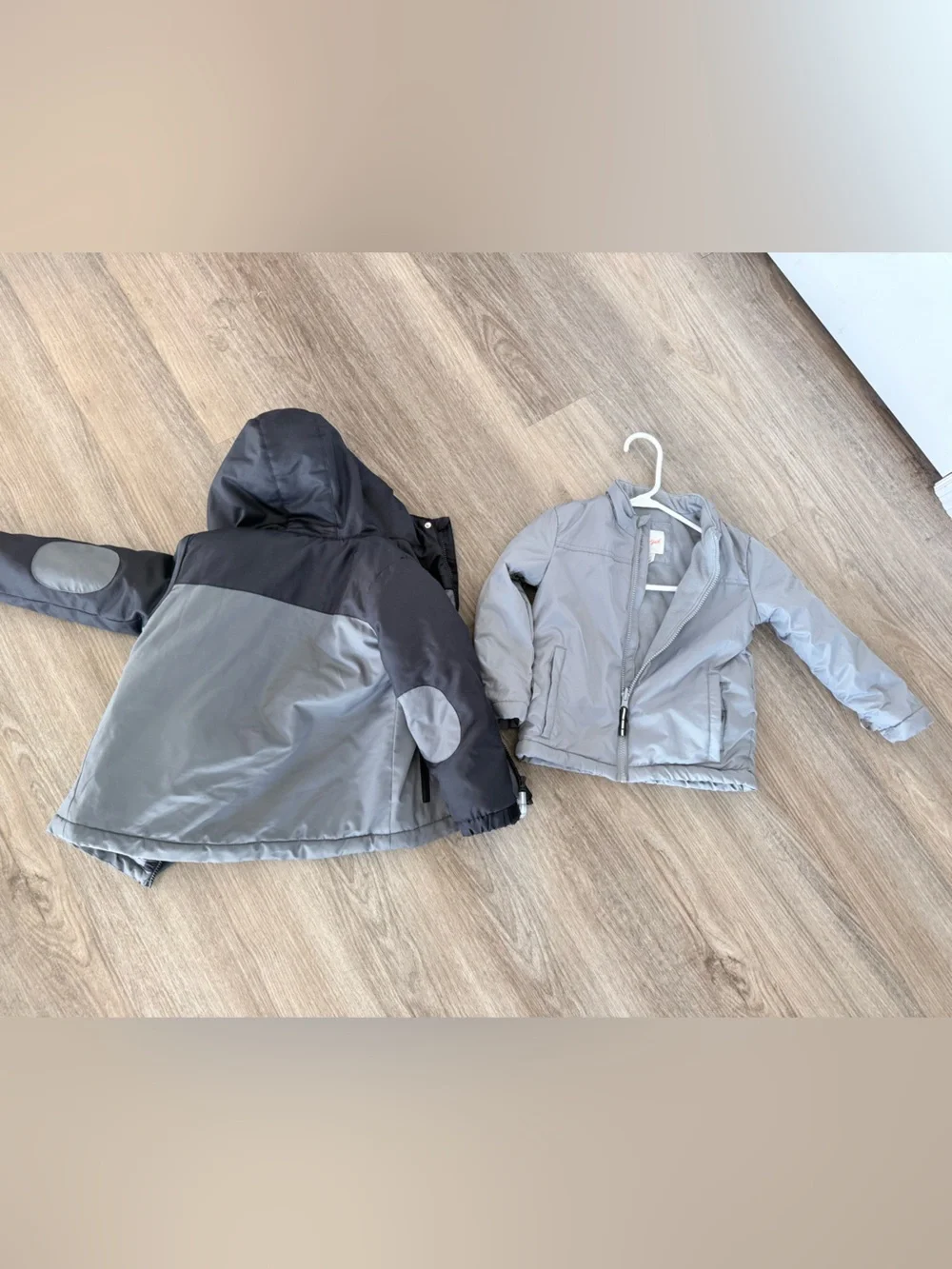 Cat & Jack Two-Tone Hooded Puffer Jacket - Gray & Black